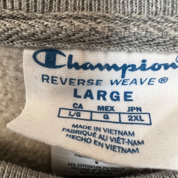 Champion sweatshirt - Picture 3 of 3